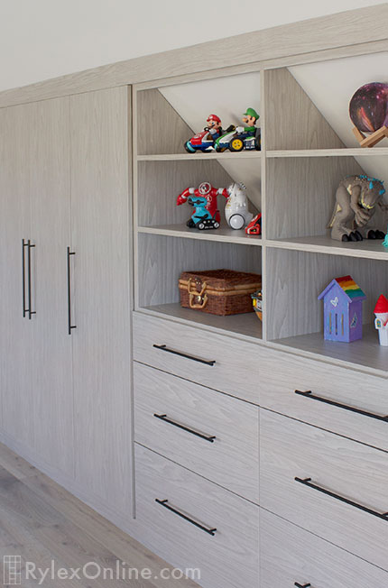 Built-In Storage Dedicated to Kids Playroom with Open Shelves and Drawers