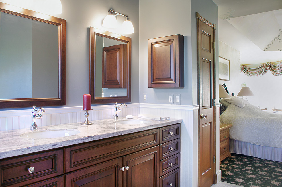 Master Bath Vanity with Medicine Cabinet