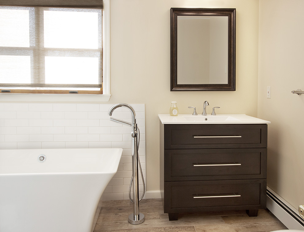 Custom Bathroom Vanity Cabinet with Storage