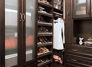 Bedroom Closets and Cabinets