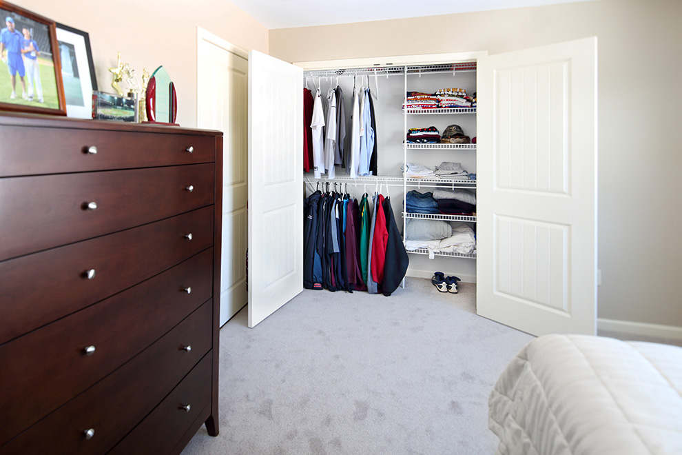 Kids Wire Shelving Bedroom Closet