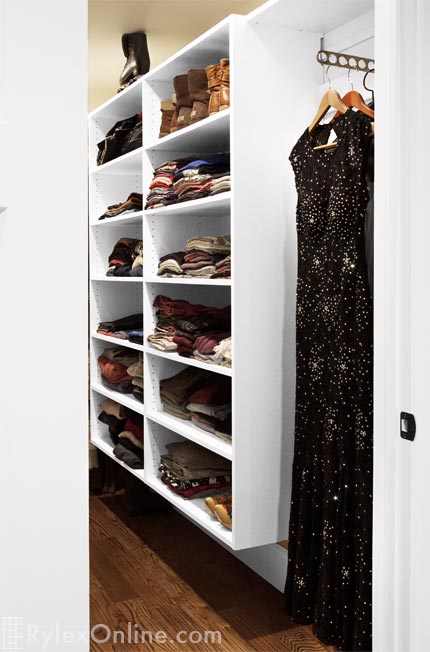 Vertical Storage for Closets with High Ceilings