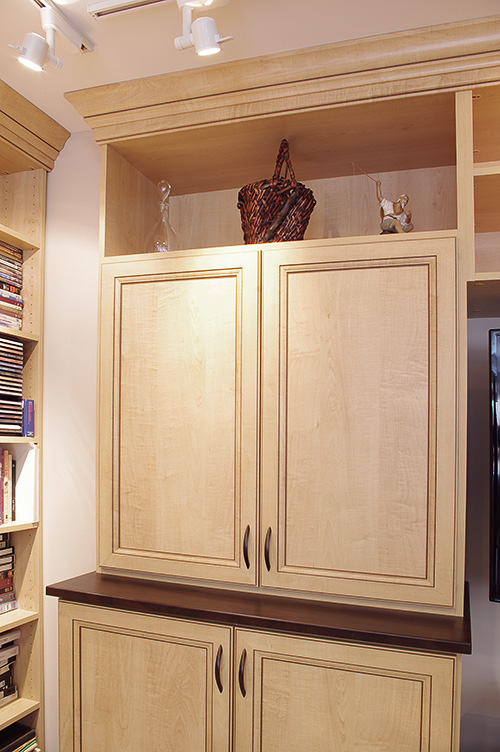 Entertainment Cabinet with Retractable Doors