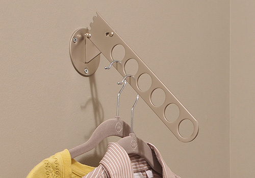 Adjustable Closet Valet Rod