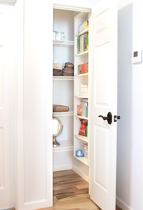 Organized Linen Closet with Wire and Melamine Shelving