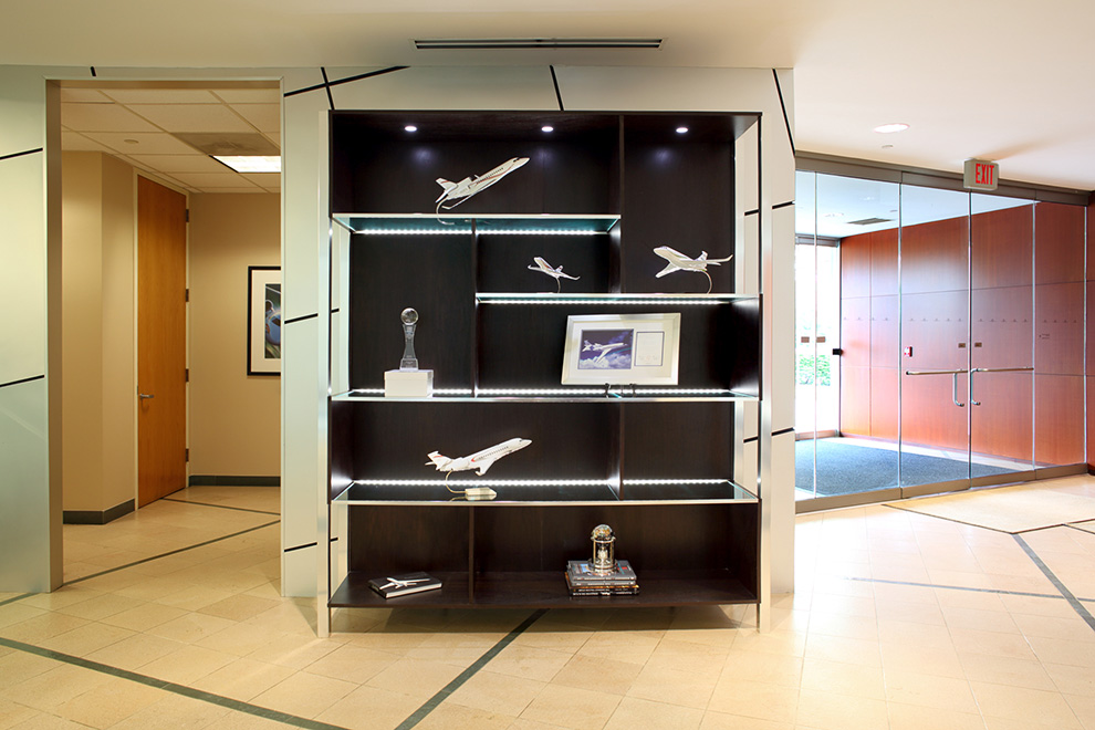 Contemporary Sleek Display Cabinets for Commercial Lobby