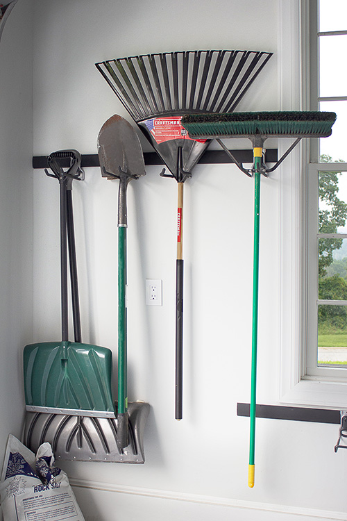 Fast Track Garage Wall Rack for Shovels, Rakes and Brooms