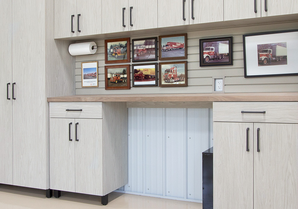 Handiwall Garage with Wood Top Work Surface