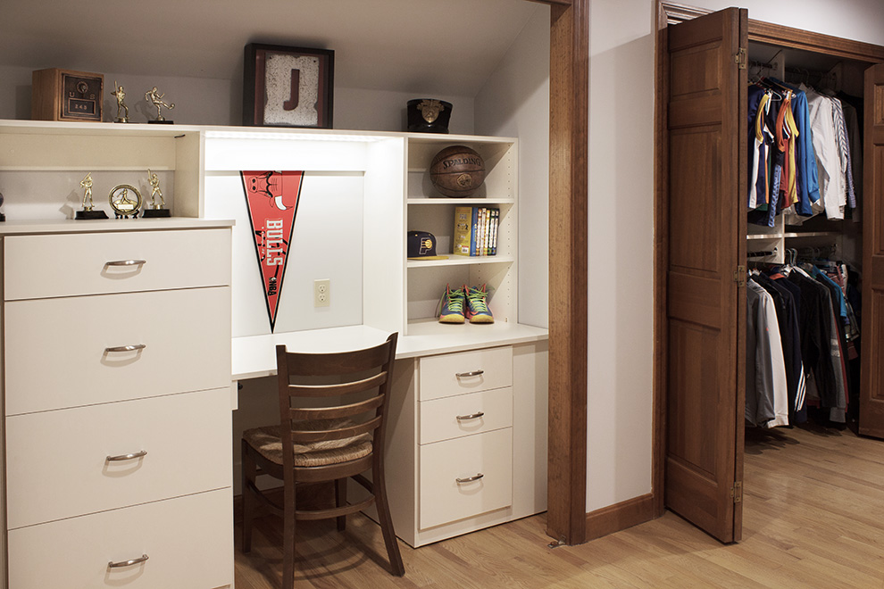 Teen Home Study Desk with LED Lighting