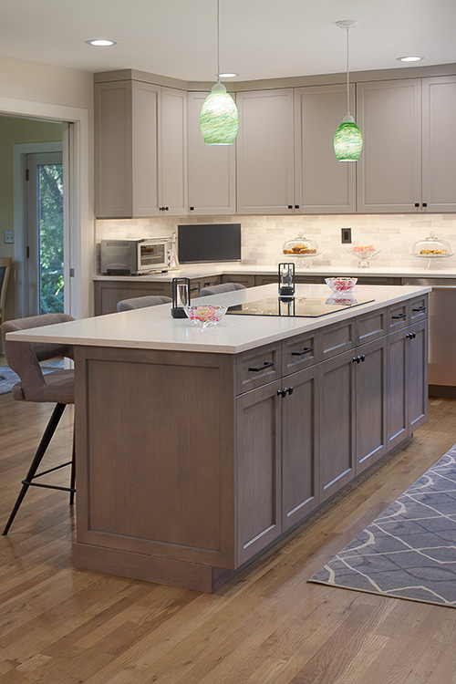 Kitchen Remodel with Island Color Complementing Cabinets