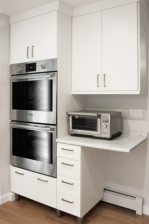 Kitchen Stove Cabinets with Cookware Drawer