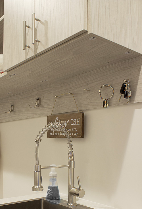 Efficient Mudroom Organization with Storage Hooks