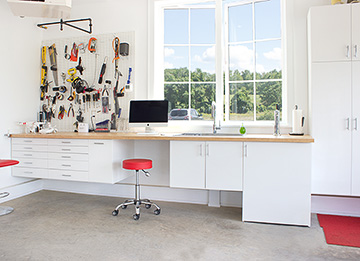 Moto Garage for Repair and Maintenance